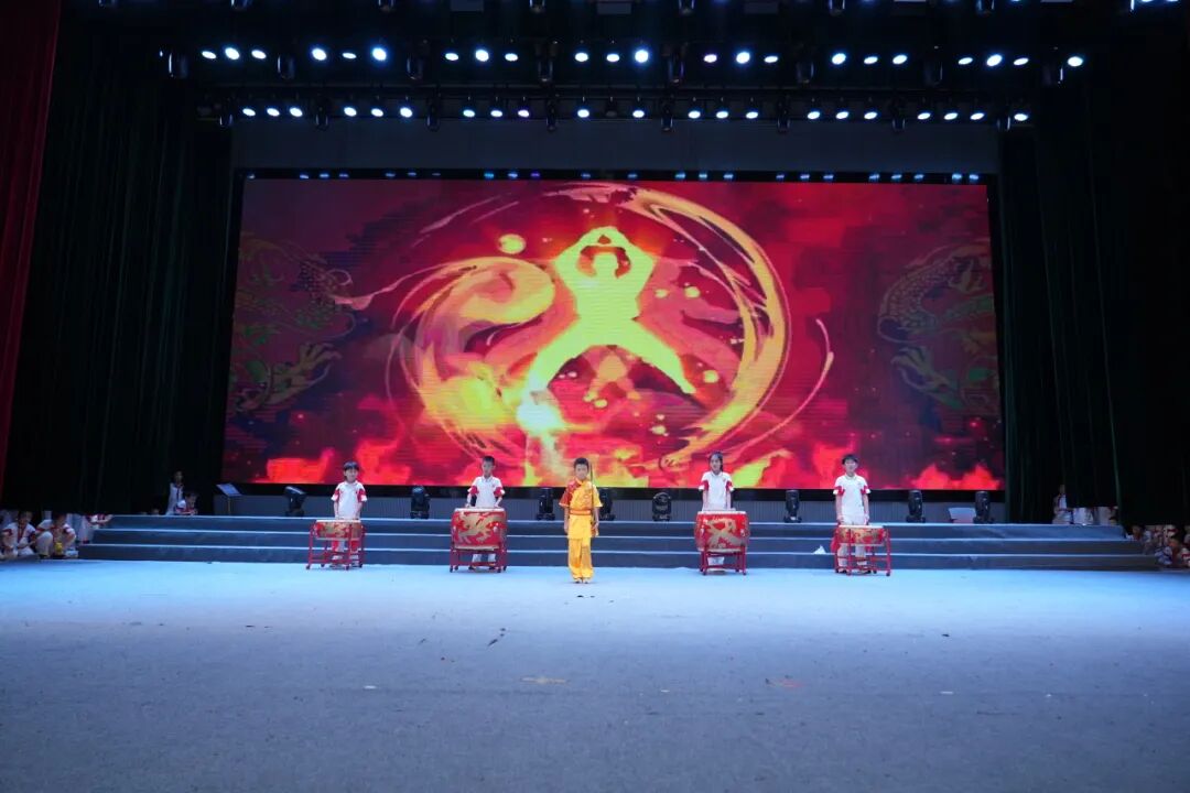 队徽闪耀伴成长童心逐梦向未来人大附中三亚学校六一文艺汇演圆满落幕_48.jpg