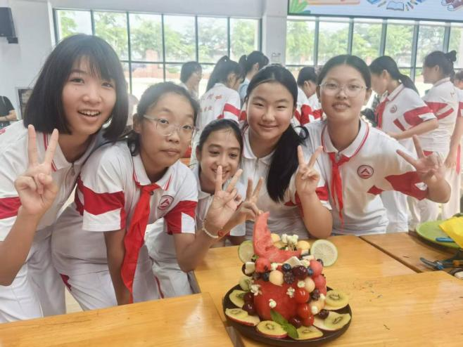 家校同心同行五育融合育人人大附中三亚学校小学部家长开放日活动_61.jpg