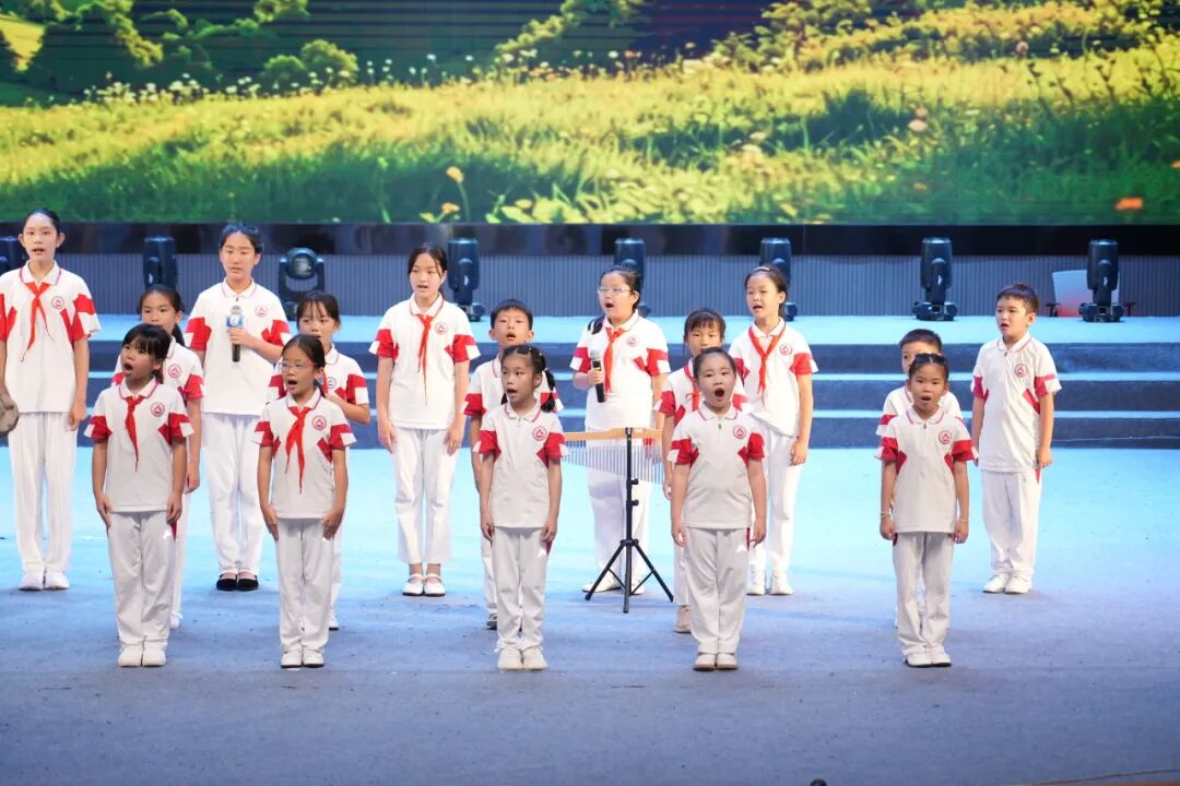 队徽闪耀伴成长童心逐梦向未来人大附中三亚学校六一文艺汇演圆满落幕_66.jpg