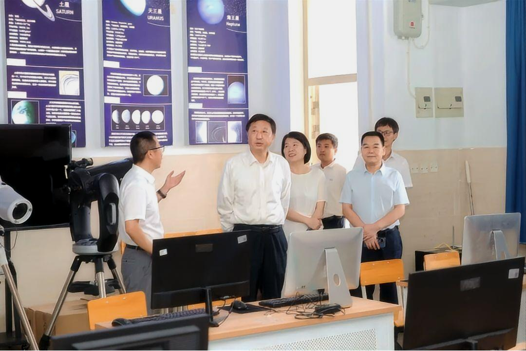 刘耿深入人大附中三亚学校调研实地督导基础教育高质量发展_10.jpg