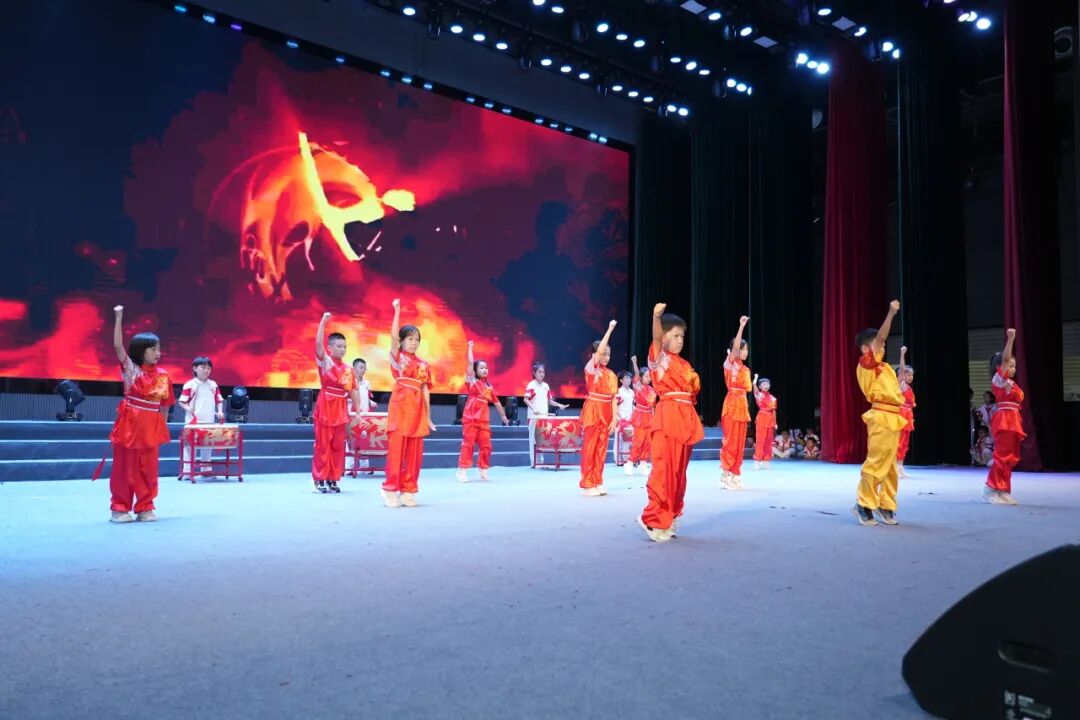 队徽闪耀伴成长童心逐梦向未来人大附中三亚学校六一文艺汇演圆满落幕_49.jpg
