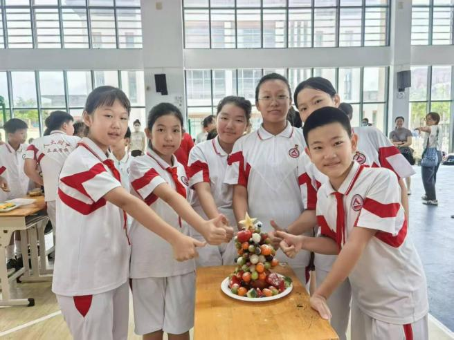 家校同心同行五育融合育人人大附中三亚学校小学部家长开放日活动_60.jpg
