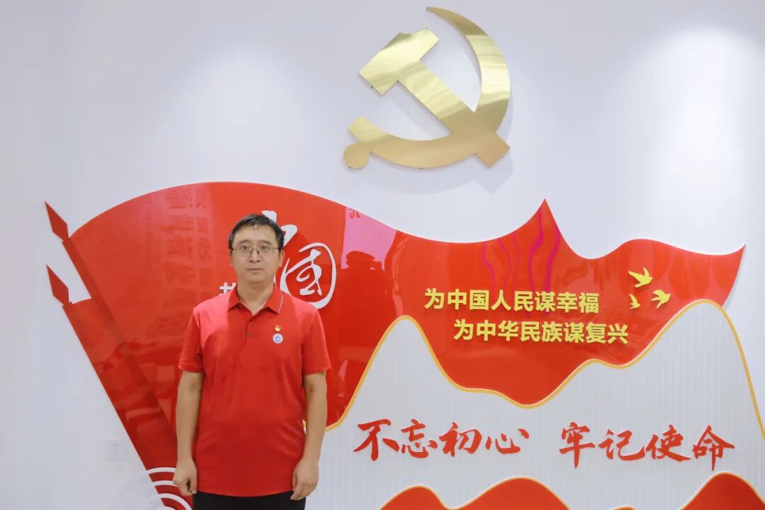 践育人初心展自贸先锋风采人大附中三亚学校党员先锋岗三_10.jpg